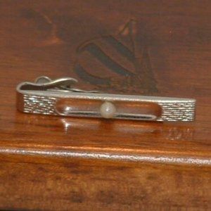 Pre-Owned Men’s Swank Pearl Tie Bar